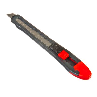 Нож технический FALCO 9мм с сегментированным лезвием