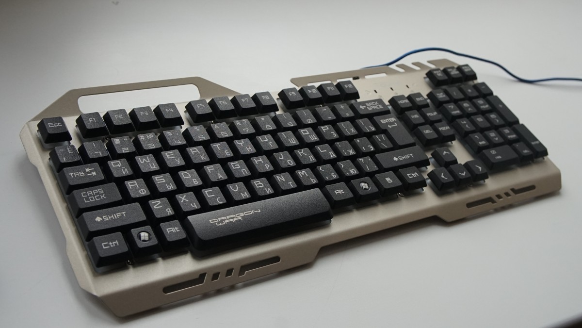 Клавиатура Qumo SteeL K05, металл, проводная, 104 клав, радужн подсв.